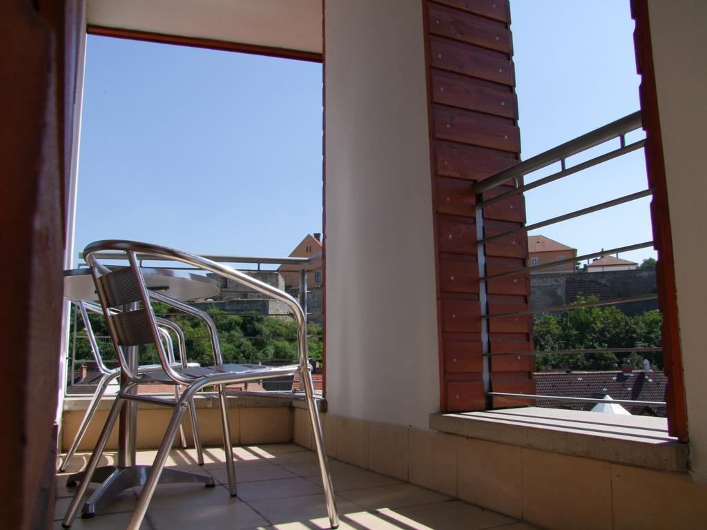 Minaret Apartman Erlau Zimmer foto